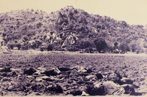 Những hang động chôn người trong thảm sát Ba Chúc