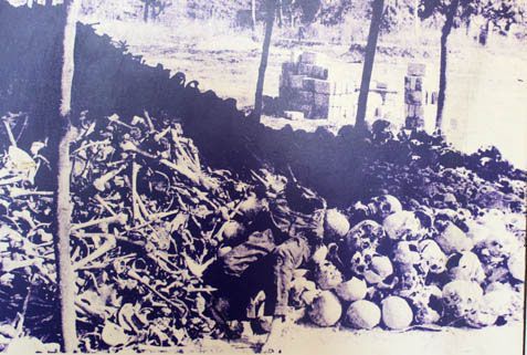 Thảm sát Ba Chúc Những vết máu trong chùa Phi Lai